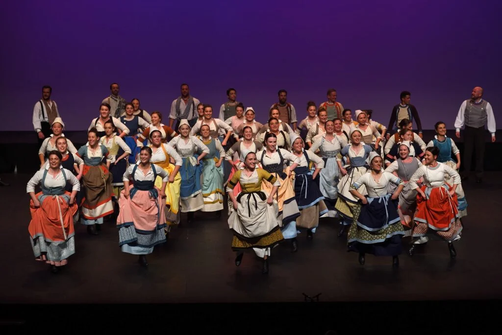 Notre Petit Monde - Spectacle Danse Bretonne - Eostiged ar Stangala